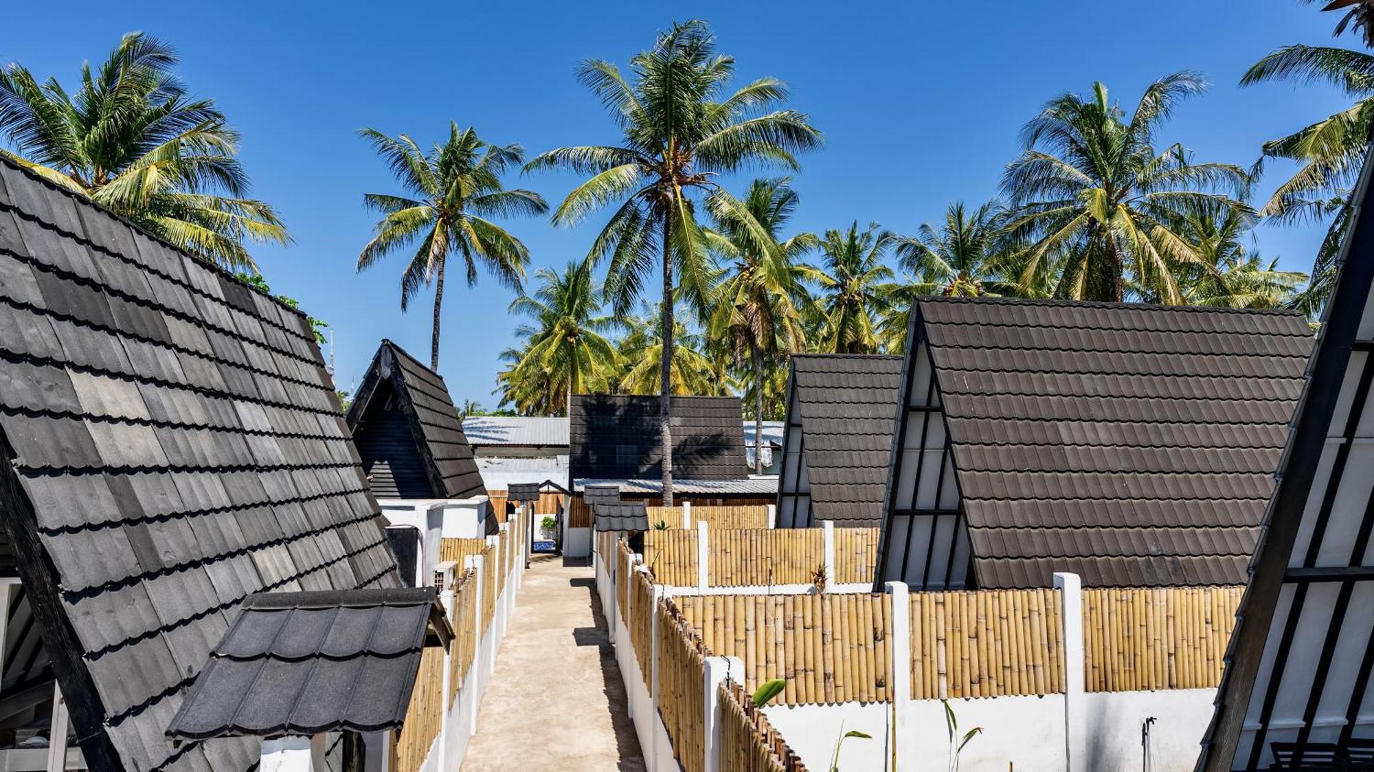 Resort Gili Trawangan - Bungalow With Private Pool Exterior photo